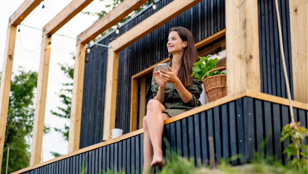 Australian home price average tops $1 million